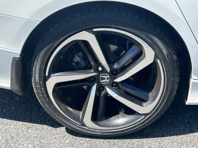 Photo of 2020 Platinum White Pearl Honda Accord
