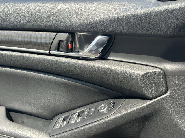 Photo of 2020 Platinum White Pearl Honda Accord