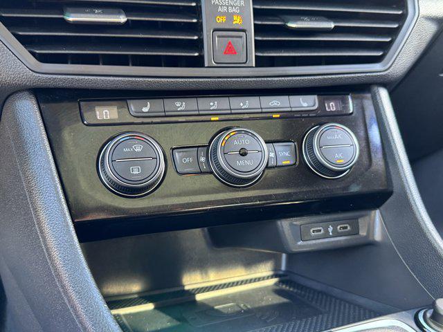 Photo of 2023 Kings Red Metallic Volkswagen Jetta