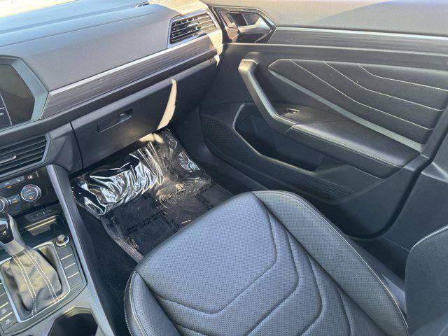 Photo of 2023 Kings Red Metallic Volkswagen Jetta
