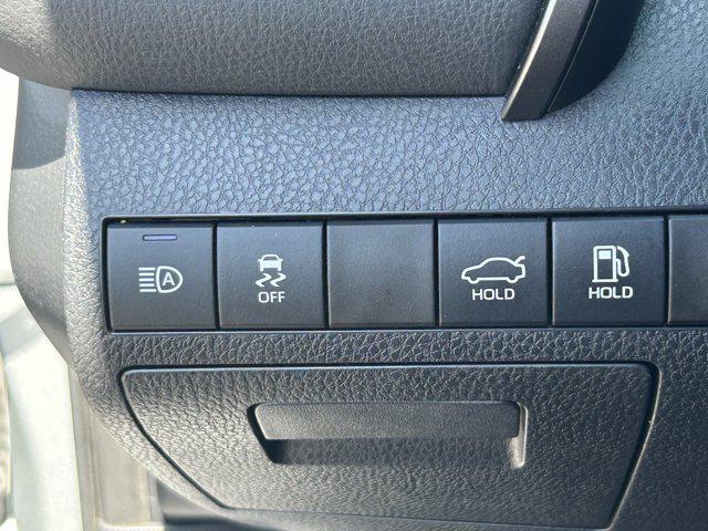 Photo of 2022 Midnight Black Metallic Toyota Camry
