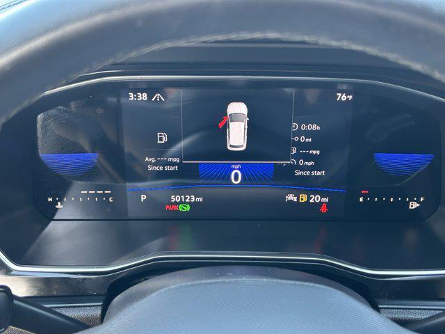 Photo of 2023 Opal White Pearl Volkswagen Jetta