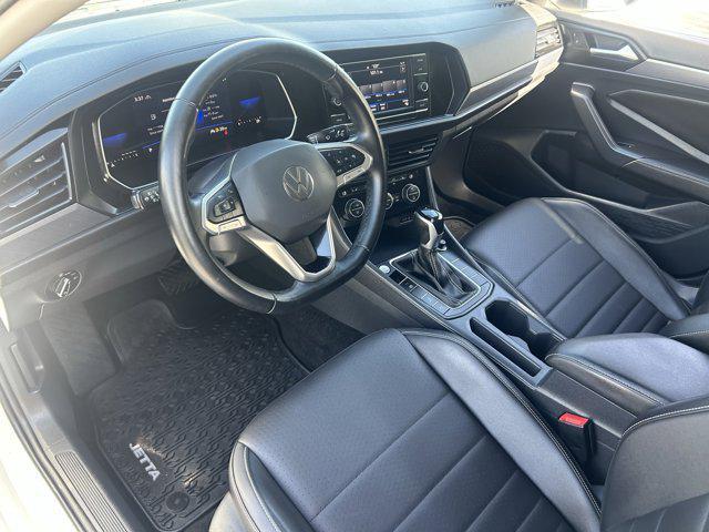 Photo of 2023 Opal White Pearl Volkswagen Jetta