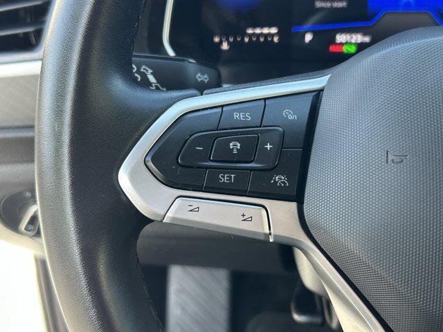 Photo of 2023 Opal White Pearl Volkswagen Jetta