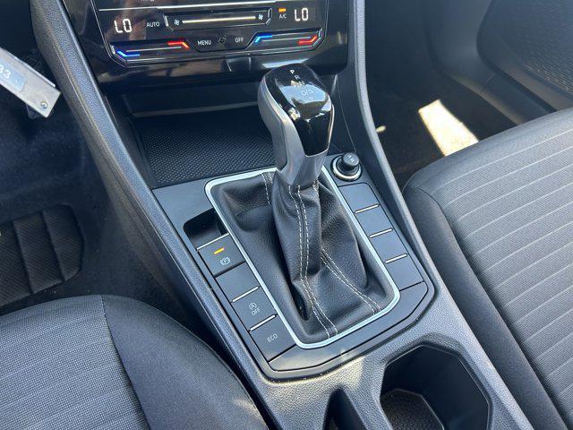 Photo of 2025 Pure White Volkswagen Jetta