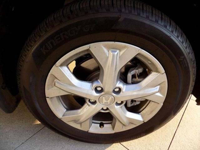 Photo of 2024 Platinum White Pearl Honda HR-V
