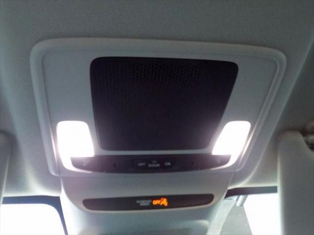 Photo of 2024 Platinum White Pearl Honda HR-V
