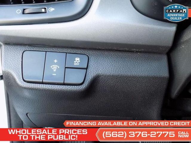 Photo of 2021 Clear White Kia Rio