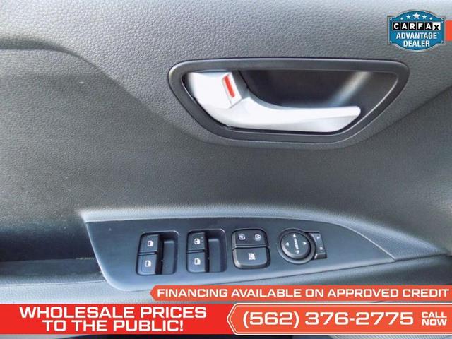 Photo of 2021 Clear White Kia Rio