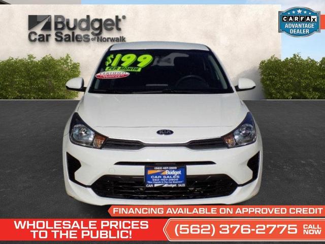 Photo of 2021 Clear White Kia Rio