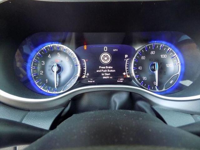 Photo of 2022 Gray Chrysler Pacifica
