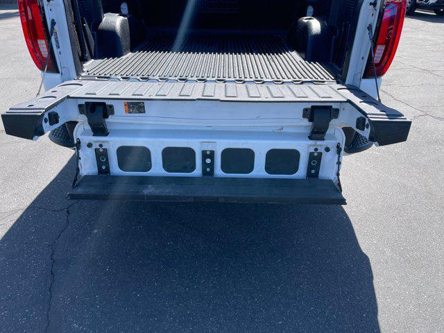 Photo of 2024 Summit White GMC Sierra 1500