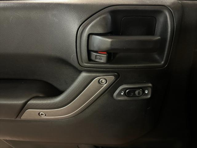 Photo of 2018 Granite Crystal Metallic Clearcoat Jeep Wrangler JK Unlimited