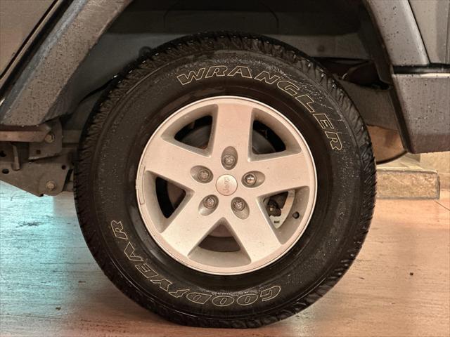 Photo of 2018 Granite Crystal Metallic Clearcoat Jeep Wrangler JK Unlimited