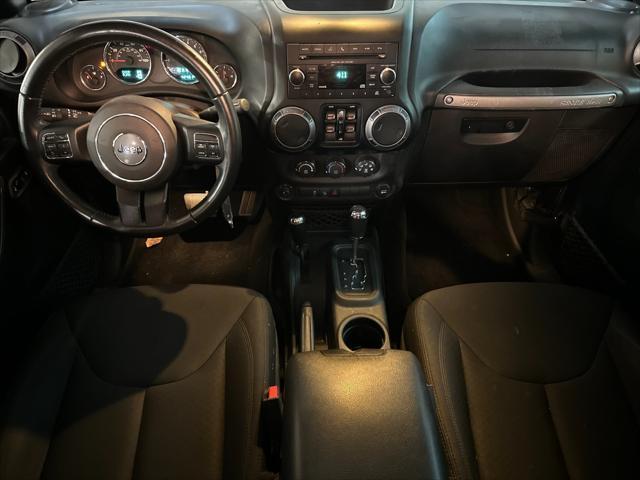 Photo of 2018 Granite Crystal Metallic Clearcoat Jeep Wrangler JK Unlimited