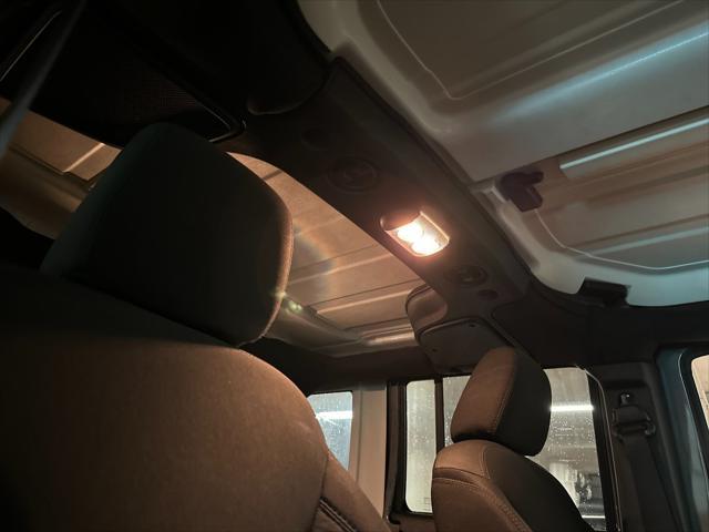 Photo of 2018 Granite Crystal Metallic Clearcoat Jeep Wrangler JK Unlimited