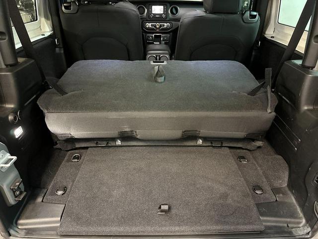 Photo of 2021 Sting-Gray Clearcoat Jeep Wrangler