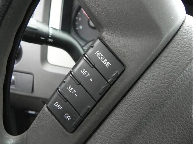 Photo of 2010 Oxford White Ford F-150