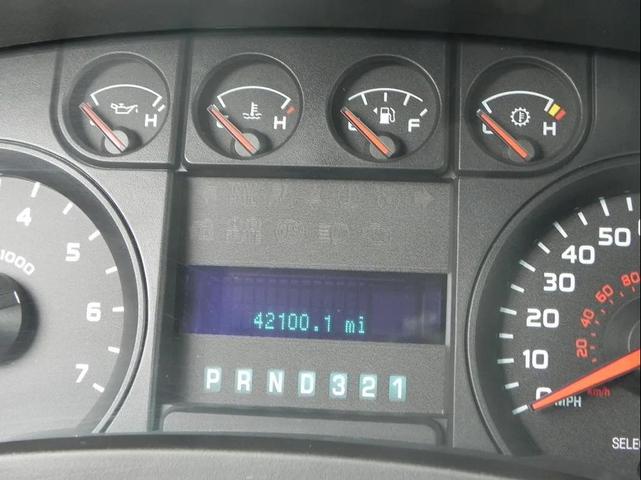Photo of 2010 Oxford White Ford F-150