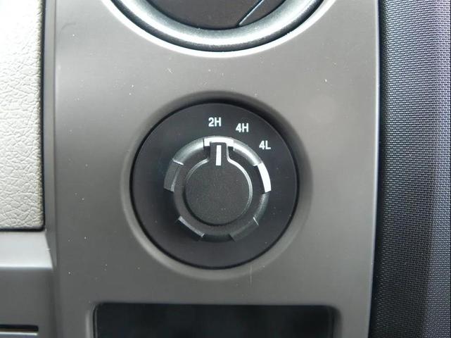 Photo of 2010 Oxford White Ford F-150