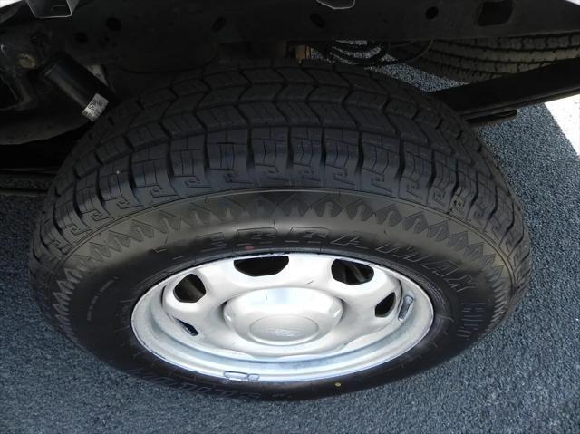 Photo of 2014 Oxford White Ford F-150