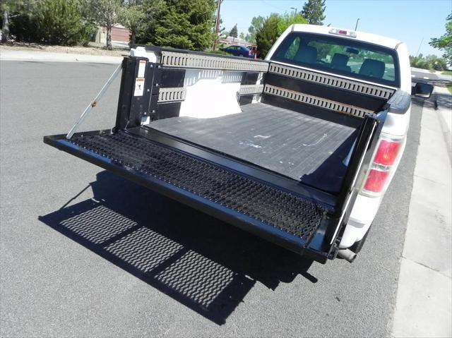 Photo of 2014 Oxford White Ford F-150