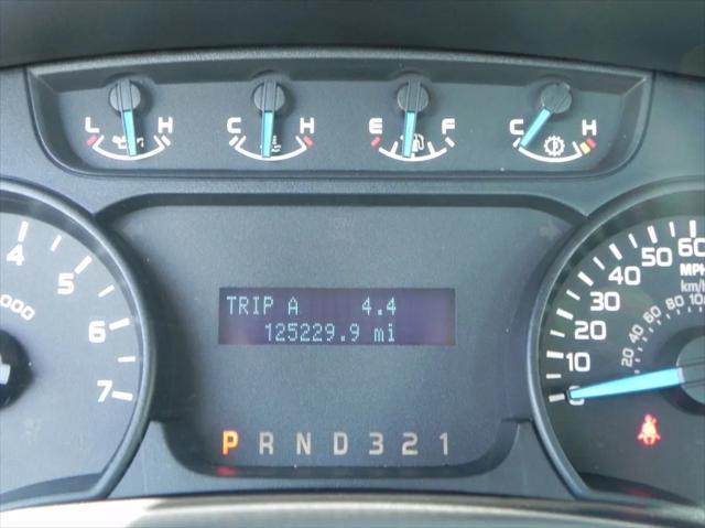 Photo of 2014 Oxford White Ford F-150