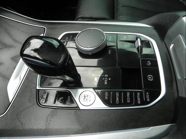 Photo of 2020 Black BMW X7