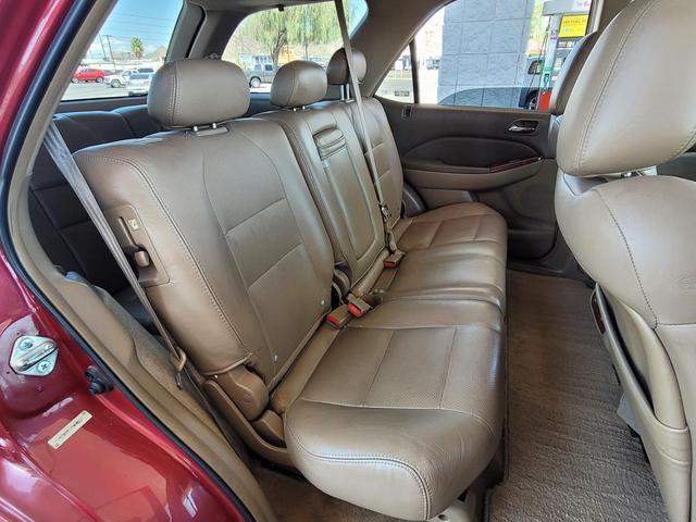 Photo of 2003 Red Acura MDX