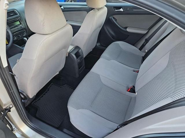 Photo of 2014 Beige Volkswagen Jetta