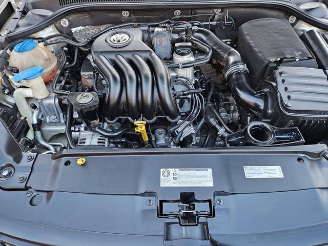 Photo of 2014 Beige Volkswagen Jetta