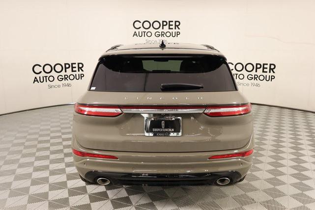 Photo of 2025 Harbor Gray Metallic Clearcoat Lincoln Corsair