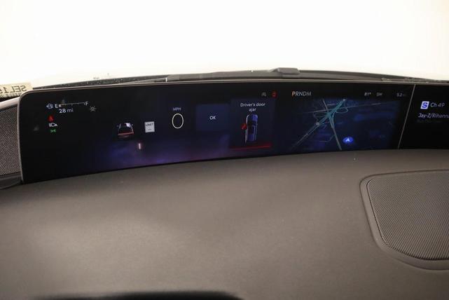 Photo of 2025 Starlight Gray Premium Colorant Lincoln Navigator
