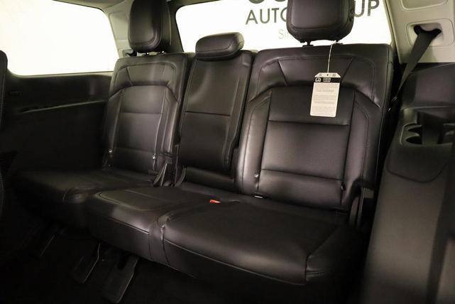 Photo of 2025 Starlight Gray Premium Colorant Lincoln Navigator