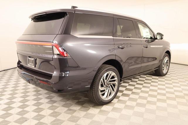 Photo of 2025 Starlight Gray Premium Colorant Lincoln Navigator