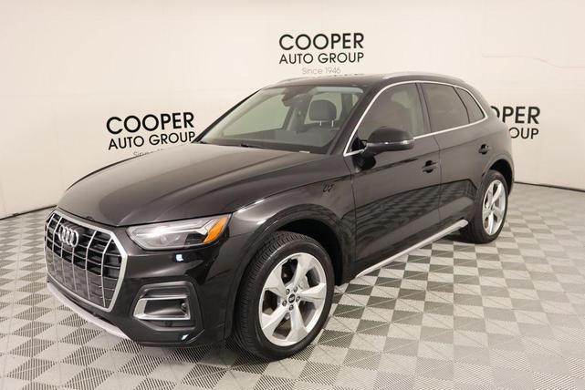 Photo of 2021 Black Metallic Audi Q5