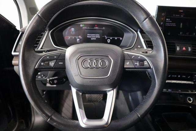 Photo of 2021 Black Metallic Audi Q5