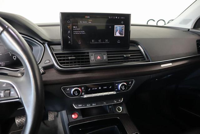 Photo of 2021 Black Metallic Audi Q5