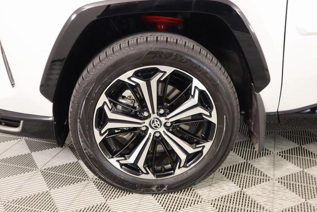 Photo of 2024 Wind Chill Pearl/Midnight Black Metallic Toyota RAV4 Prime