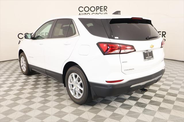 Photo of 2023 Mosaic Black Metallic Chevrolet Equinox