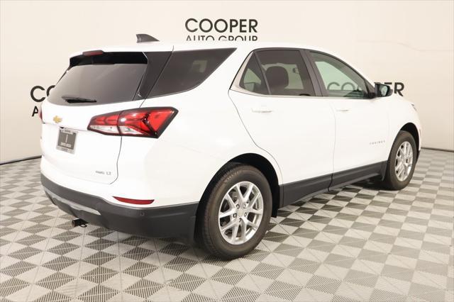Photo of 2023 Mosaic Black Metallic Chevrolet Equinox