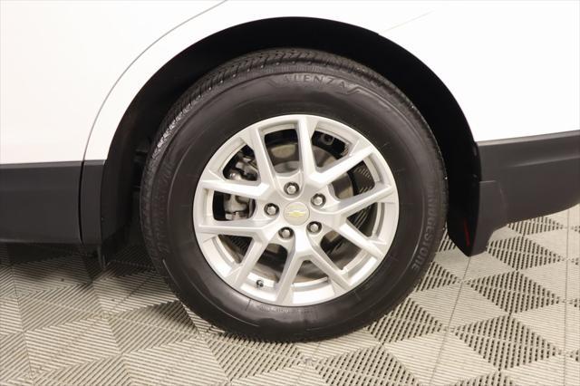 Photo of 2023 Mosaic Black Metallic Chevrolet Equinox