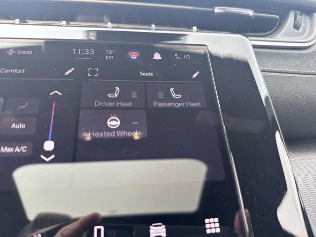 Photo of 2023 Metallic Jeep Grand Cherokee L