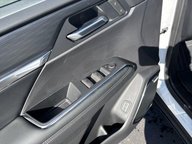 Photo of 2025 Summit White GMC Acadia