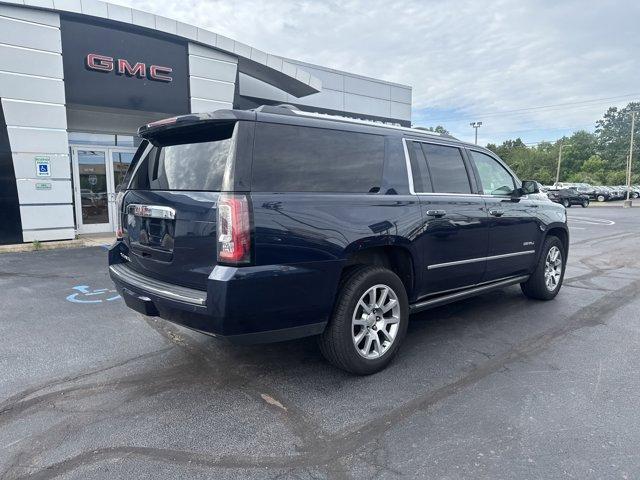 Photo of 2018 Dark Sapphire Blue Metallic GMC Yukon XL