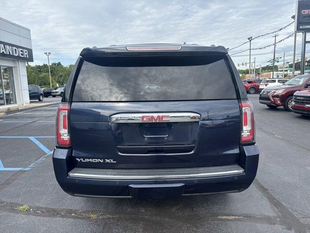 Photo of 2018 Dark Sapphire Blue Metallic GMC Yukon XL