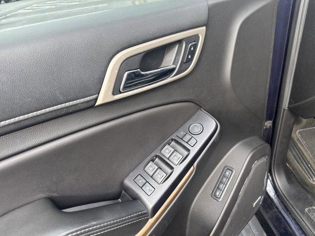 Photo of 2018 Dark Sapphire Blue Metallic GMC Yukon XL