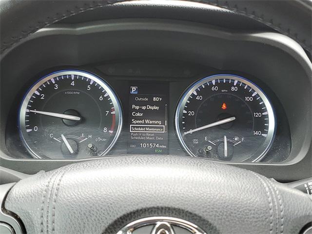 Photo of 2017 Midnight Black Metallic Toyota Highlander