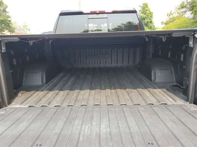 Photo of 2019 Black Chevrolet Silverado 1500
