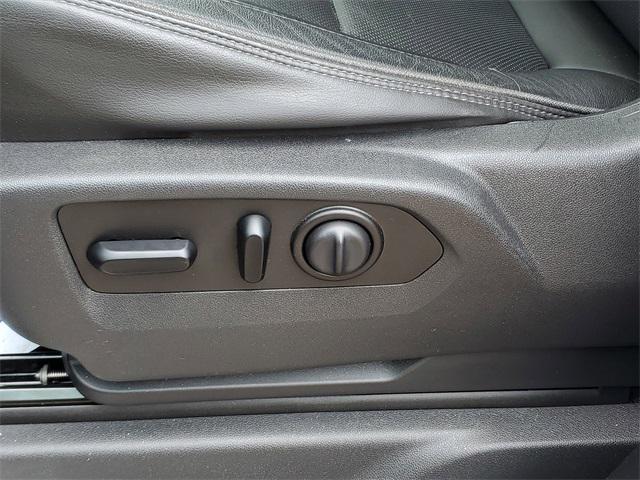 Photo of 2019 Black Chevrolet Silverado 1500